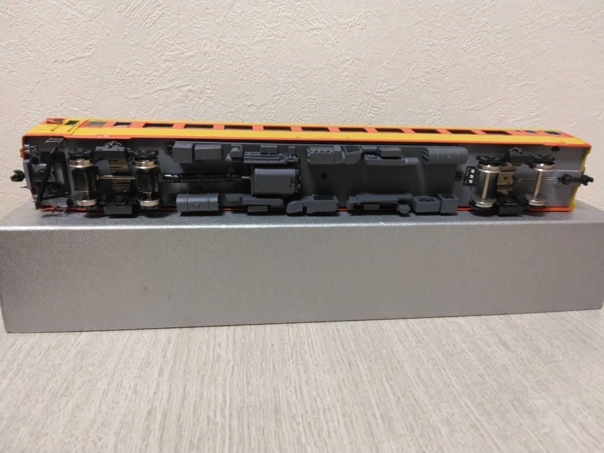Nゲージ　エンドウ　キハ58形ディーゼルカー修学旅行車セット Amazon.co.jp: フジモデル キハ58-800番台 修学旅行色 M車 エンドウ